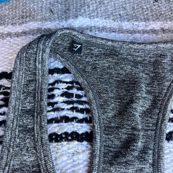 NWOT grey GymShark sports bra - Picture 4 of 9